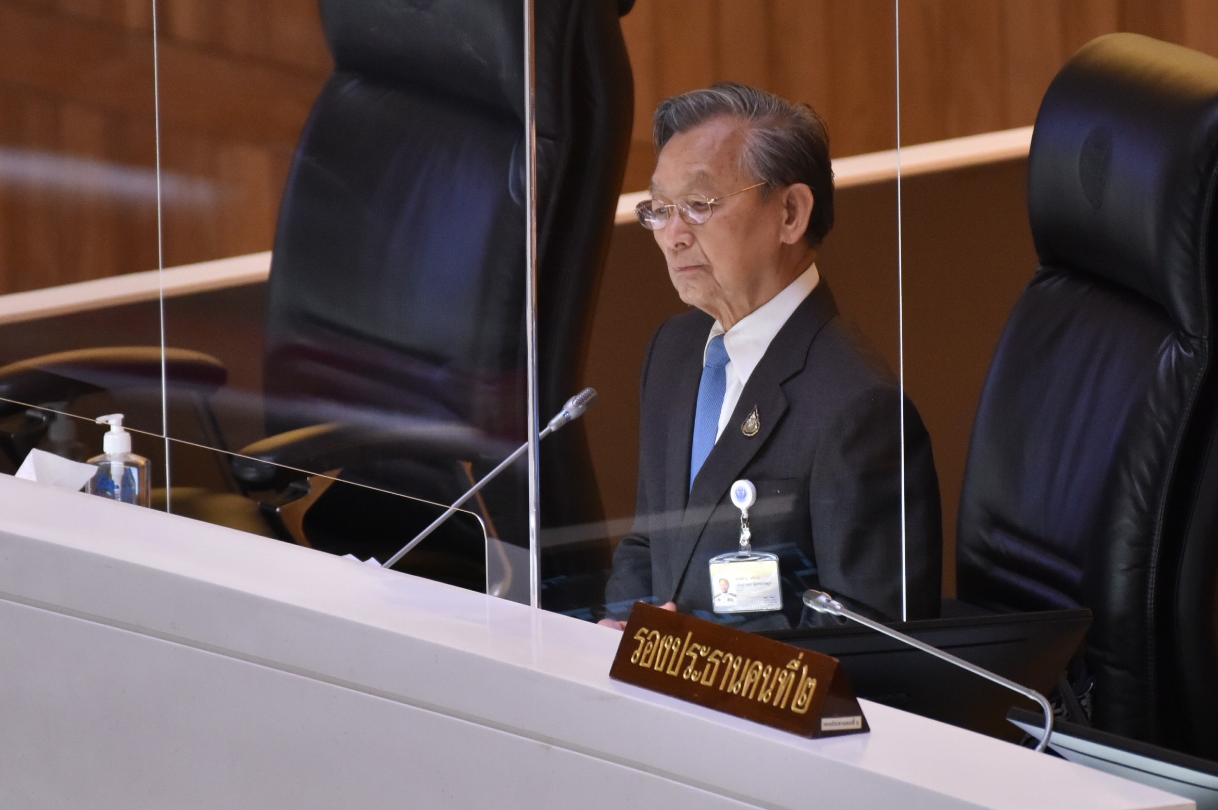 4年目25次衆議院の第1回通常国会における第24回本会議（特別） (要約版)